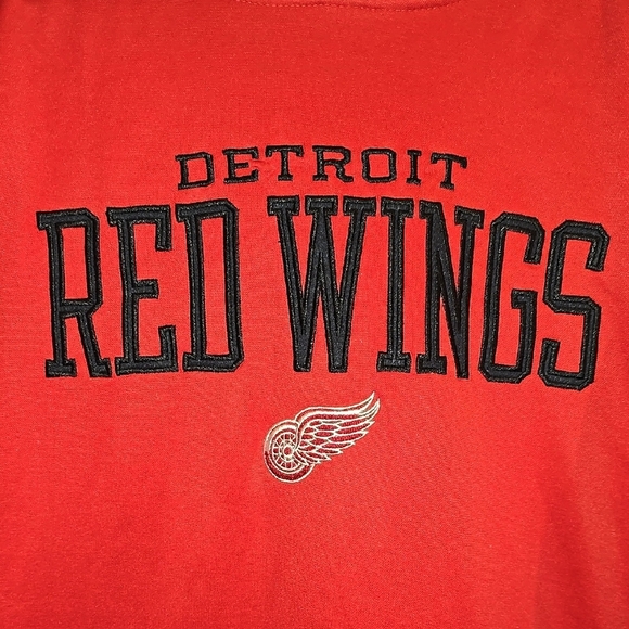 Red Detroit Red Wings Hoodie LOT I - Picture 3 of 10